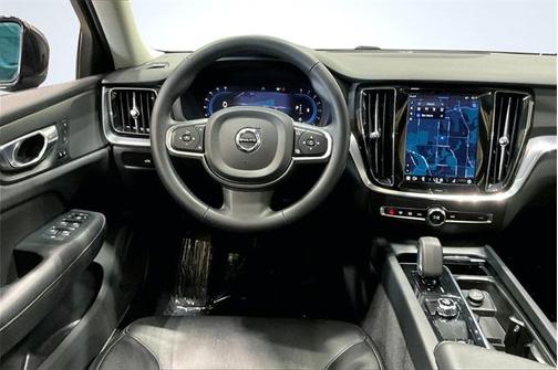2024 Volvo S60 B5 Core Dark Theme