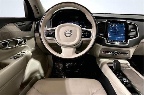 2023 Volvo XC90 Recharge Plug-In Hybrid T8 Plus 6-Seater