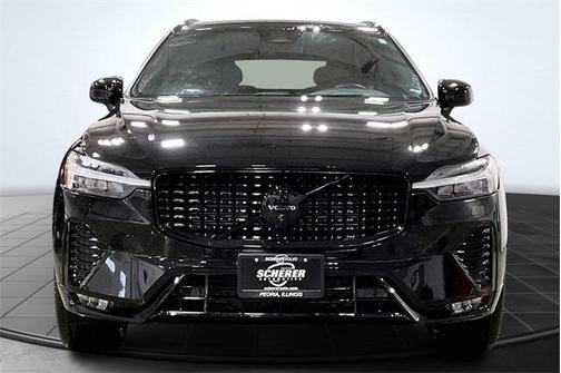 2025 Volvo XC60 B5 Ultra Black Edition