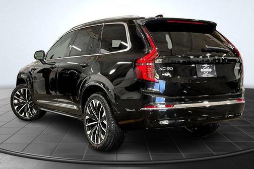2026 Volvo XC90 B6 Plus 7-Seater