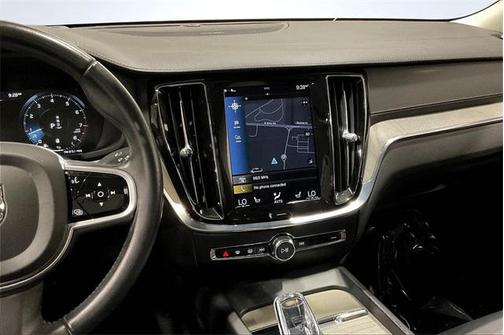 2022 Volvo S60 T5