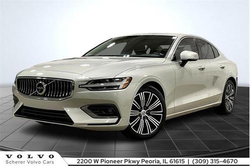2022 Volvo S60 T5