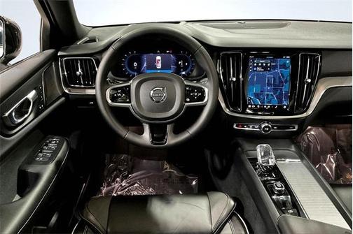 2024 Volvo S60 B5 Ultimate Dark Theme