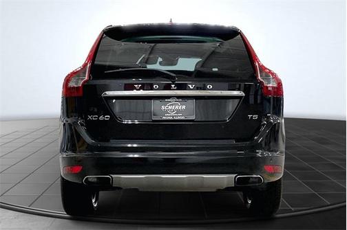 2016 Volvo XC60 T5 Drive-E Premier