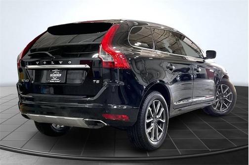 2016 Volvo XC60 T5 Drive-E Premier