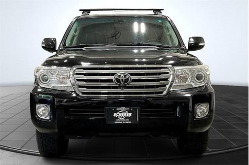 2015 Toyota Land Cruiser Base