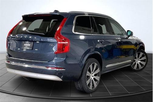 2022 Volvo XC90 T6 Inscription