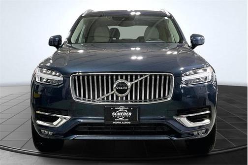 2022 Volvo XC90 T6 Inscription