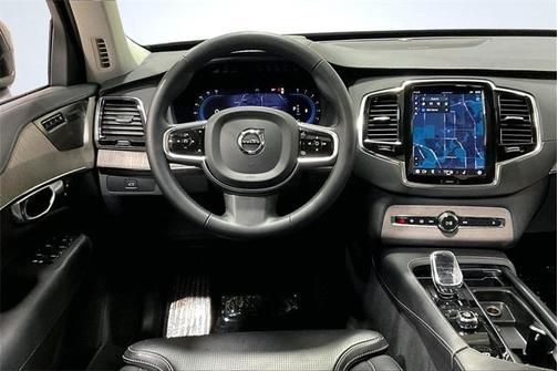 2023 Volvo XC90 B6 Ultimate 7-Seater