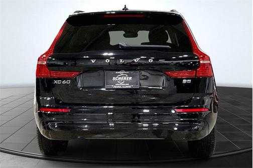 2023 Volvo XC60 B5 Core