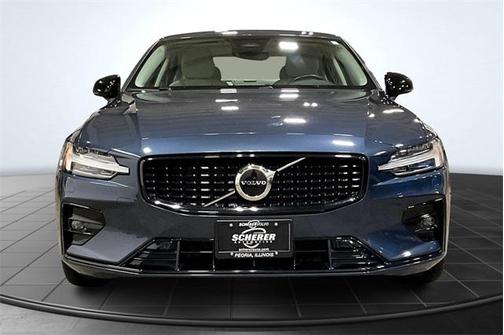 2024 Volvo S60 B5 Core Dark Theme