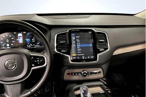 2021 Volvo XC90 Recharge Plug-In Hybrid T8 Inscription 6 Passenger