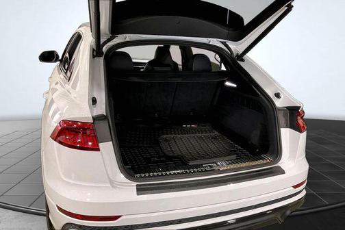 Glacier White Metallic 2021 Audi SQ8 4.0T Prestige