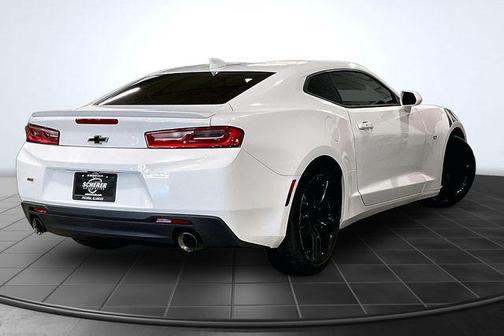 Summit White 2018 Chevrolet Camaro 1LT