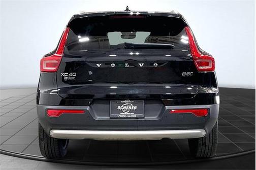 2024 Volvo XC40 B5 Core Bright Theme