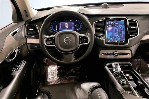2023 Volvo XC90 B6 Ultimate 7-Seater