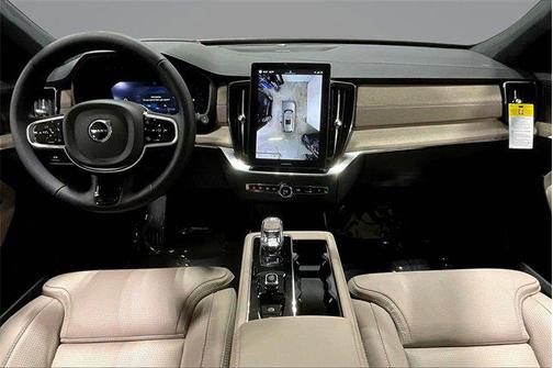 2025 Volvo XC90 B6 Ultra