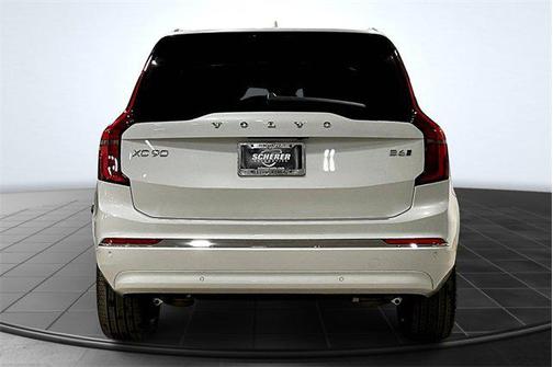 2025 Volvo XC90 B6 Ultra