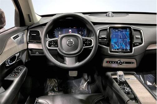 2023 Volvo XC90 B6 Ultimate 7-Seater