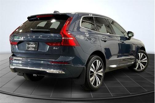 2022 Volvo XC60 B6 Inscription