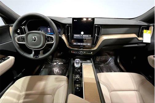 2026 Volvo XC60 B5 Core