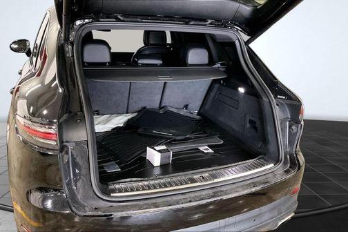 Black 2019 Porsche Cayenne Cayenne