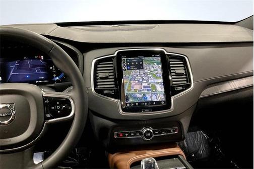 2024 Volvo XC90 B6 Ultimate Bright Theme 7-Seater