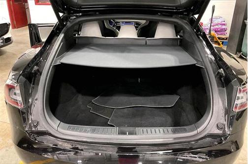 2016 Tesla Model S P90D