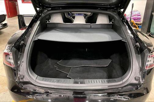 2016 Tesla Model S P90D