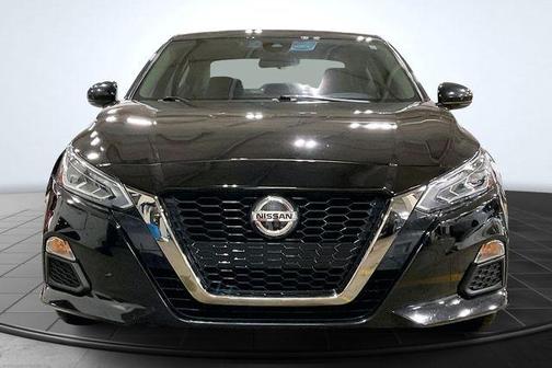 2021 Nissan Altima SR FWD