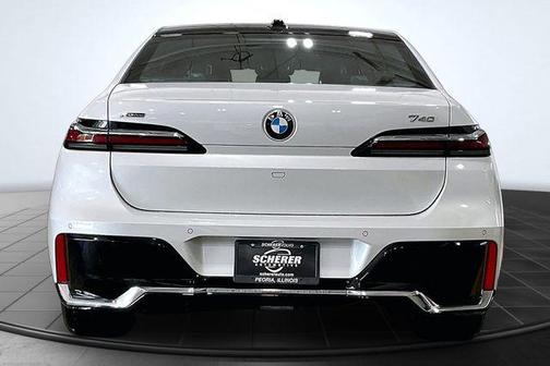 White Metallic 2024 BMW 740 xDrive