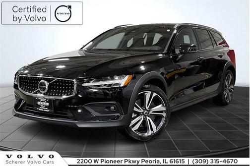 2025 Volvo V60 Cross Country Plus, B5 AWD Gas (mild hybrid)