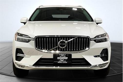 2023 Volvo XC60 B5 Ultimate Bright Theme