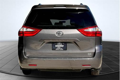 2017 Toyota Sienna XLE Premium