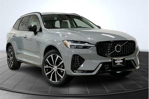 2025 Volvo XC60 B5 Plus