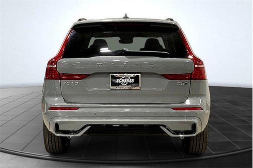 2025 Volvo XC60 B5 Plus