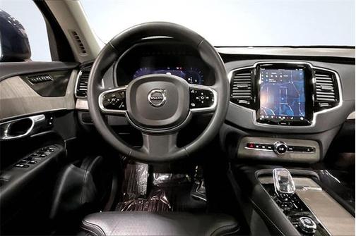 2023 Volvo XC90 B6 Ultimate 7-Seater
