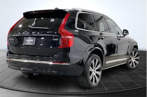 2024 Volvo XC90 B5 Plus Bright Theme
