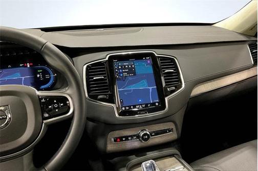 2023 Volvo XC90 Recharge Plug-In Hybrid T8 Ultimate Bright Theme 7-Seater