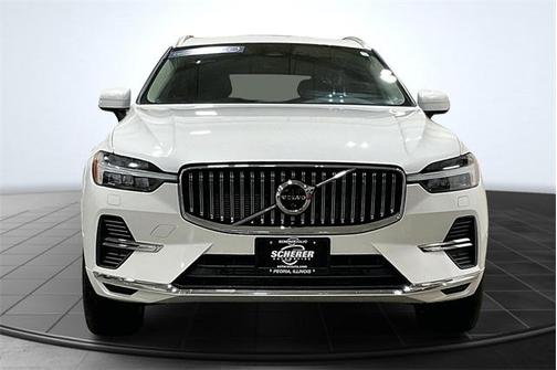 2022 Volvo XC60 Recharge Plug-In Hybrid T8 Inscription