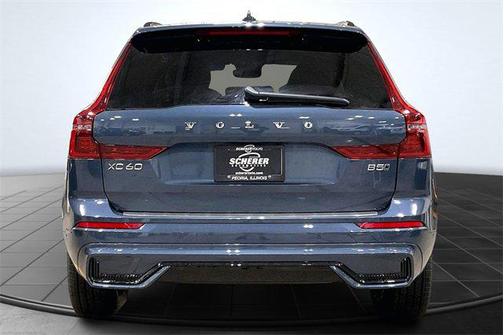 2026 Volvo XC60 B5 Plus