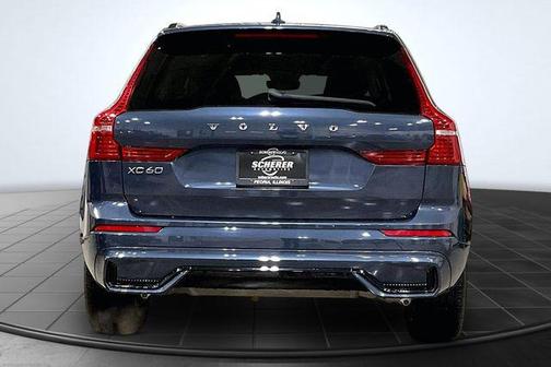 2024 Volvo XC60 B5 Plus Dark Theme