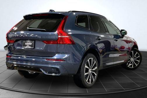 2024 Volvo XC60 B5 Plus Dark Theme