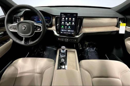 2026 Volvo XC90 B5 Core