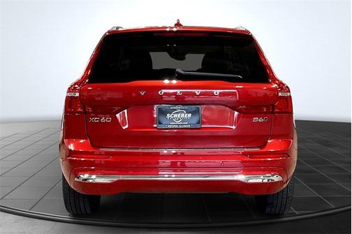 2023 Volvo XC60 B6 Ultimate Bright Theme