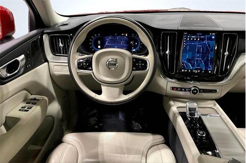 2023 Volvo XC60 B6 Ultimate Bright Theme