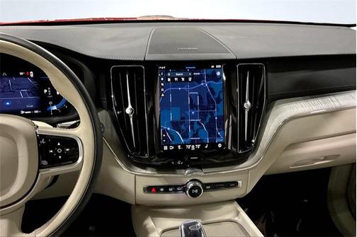2023 Volvo XC60 B6 Ultimate Bright Theme