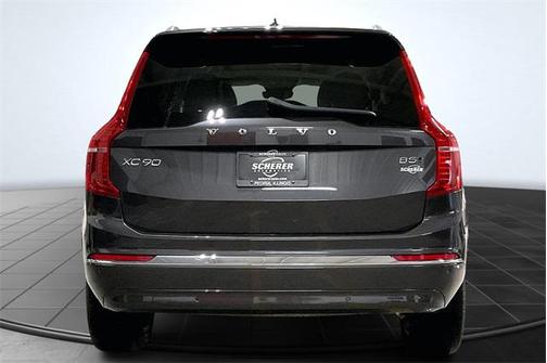 2024 Volvo XC90 B5 Core Bright Theme