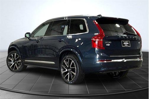 2025 Volvo XC90 B6 Plus 7-Seater