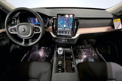 Vapour Grey Metallic 2026 Volvo XC90 Plug-In Hybrid T8 Plus 7-Seater